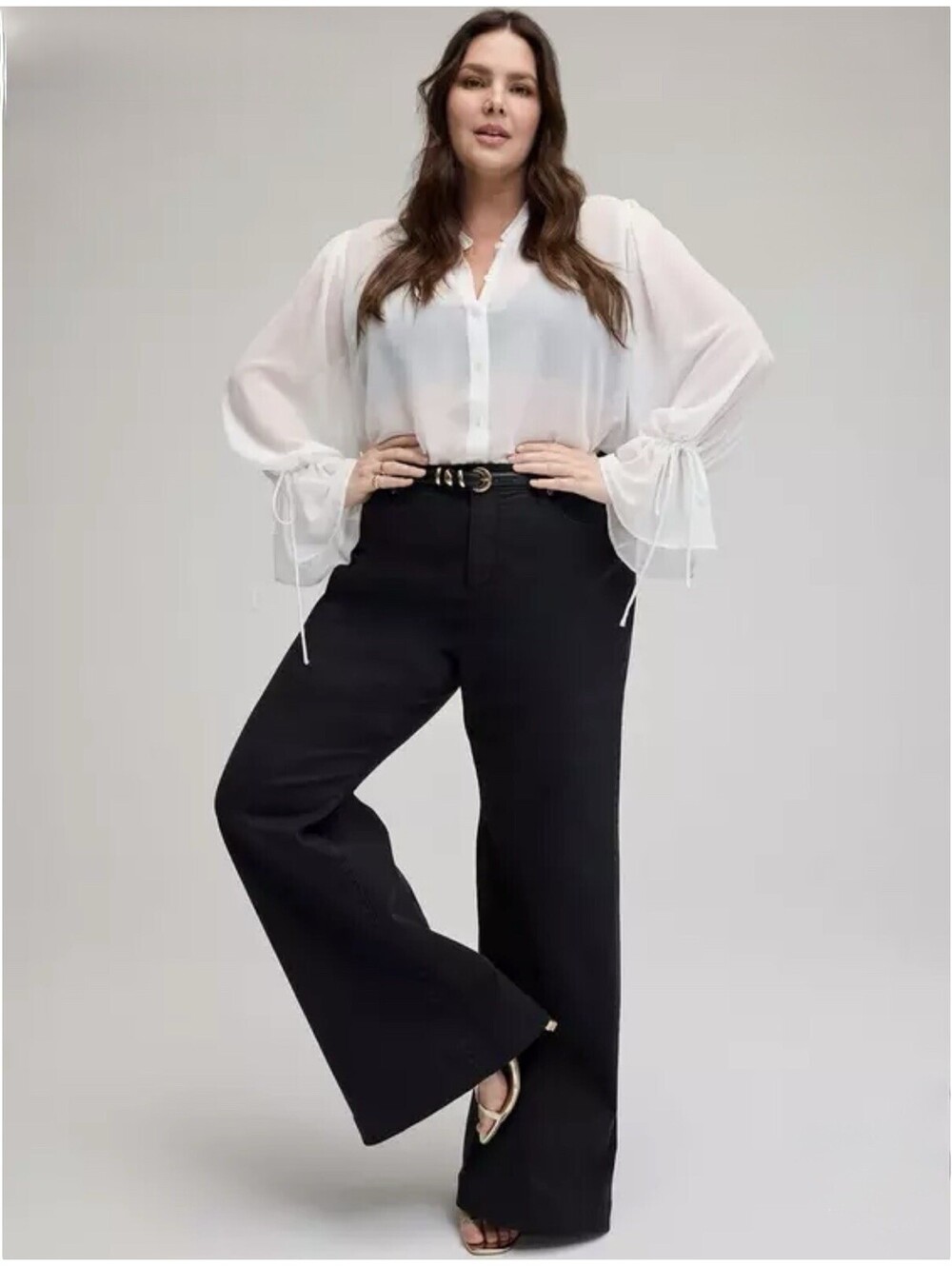 NWT Studio by Torrid Deep Black Signature Flare Jean Pant Stretch 28 R